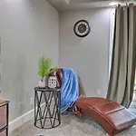 Updated San Antonio Home Near Dtwn And Parks!